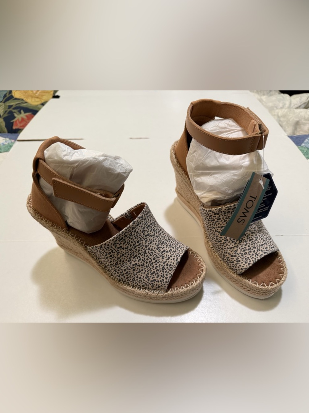 NWT Toms wedge espadrilles sz 7.5